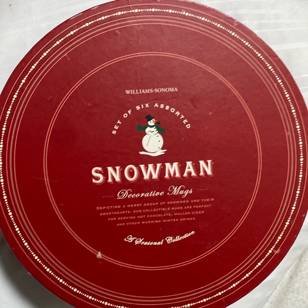 Williams-Sonoma set of 6 Christmas mugs snowman